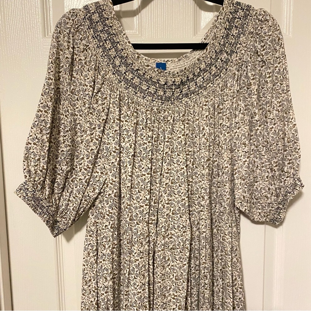 Old Navy Floral Puff Sleeve Dress